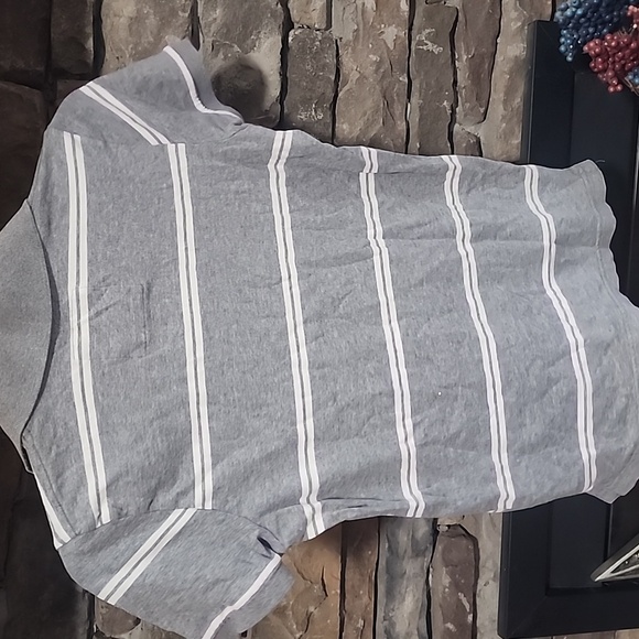 Boys Assorted Top Bundle Sz M - Picture 4 of 11